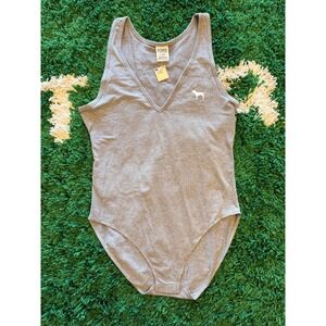 Victoria's Secret PINK Bodysuit Womens S Gray NWT Ribbed V-Neck Logo Sleeveless